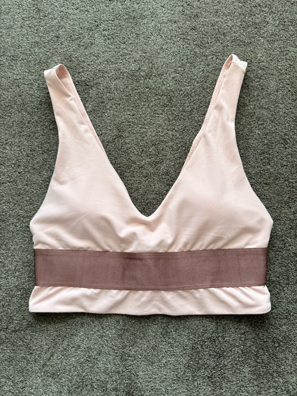 Demi Lovato Fabletics Valetta Midi Sports Bra